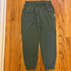Vuori sweatpants size M